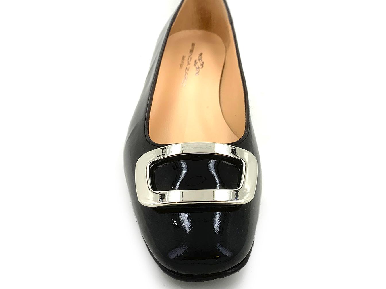 Brenda Zaro T1326 Cori Slip-on Shoes Black : The Shoe Spa